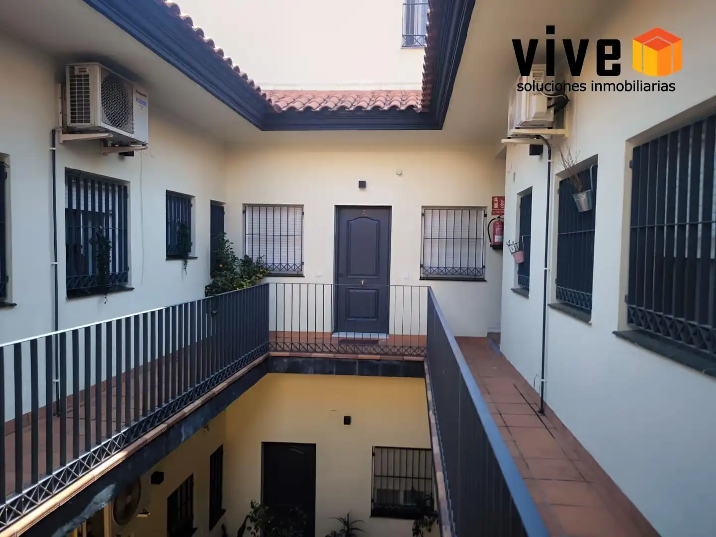 Balcony of Flat for sale in Sevilla  with Heating, Storage room and Furnished
