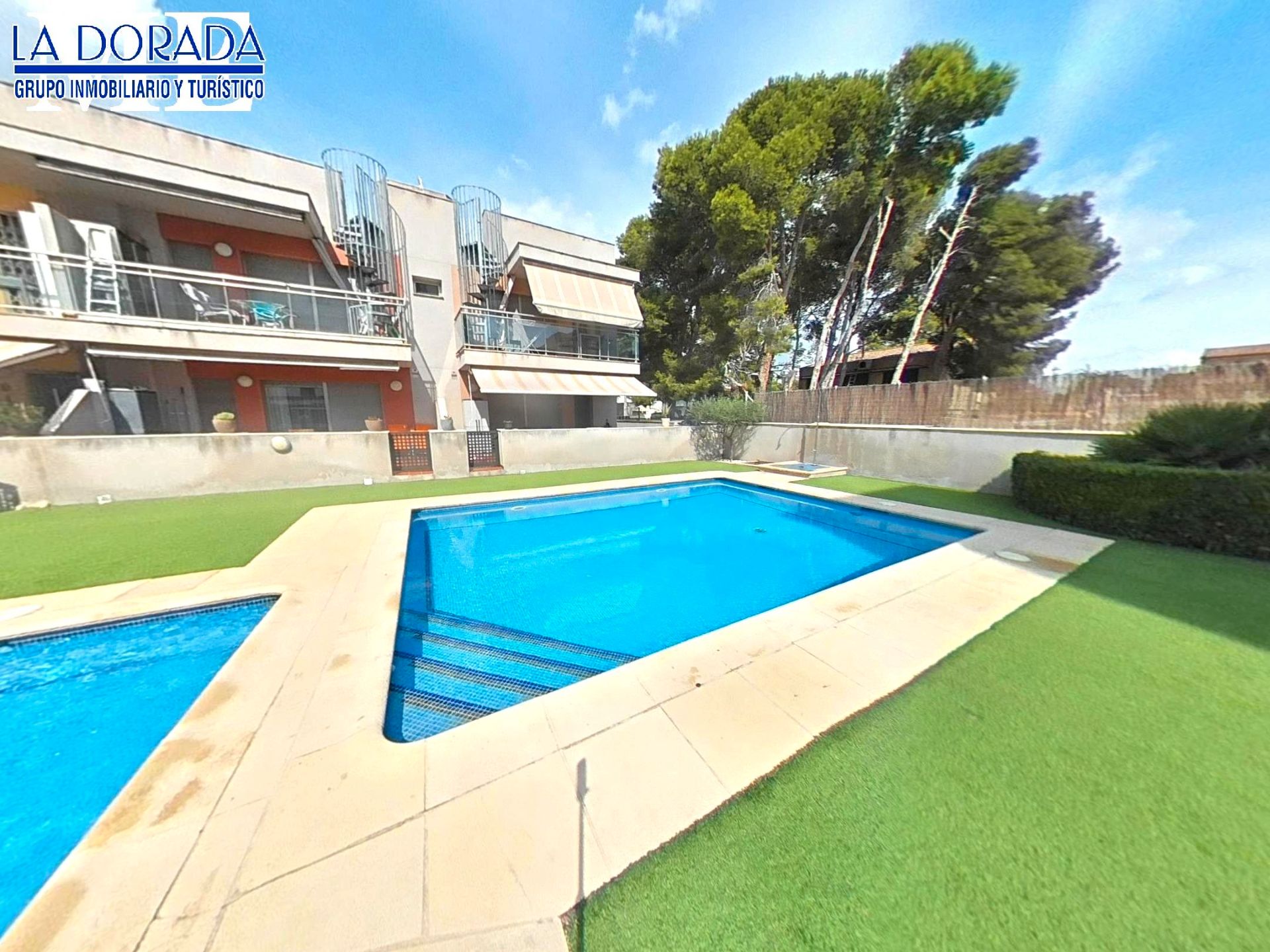 Piscina de Piso en venta en Mont-roig del Camp con Aire acondicionado, Amueblado y Balcón