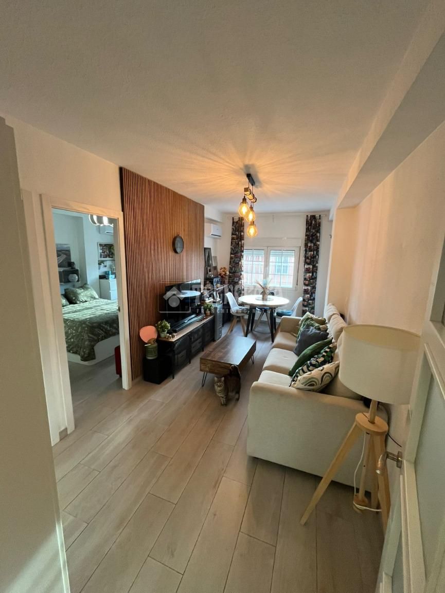 Sala d'estar de Pis en venda en  Almería Capital amb Terrassa