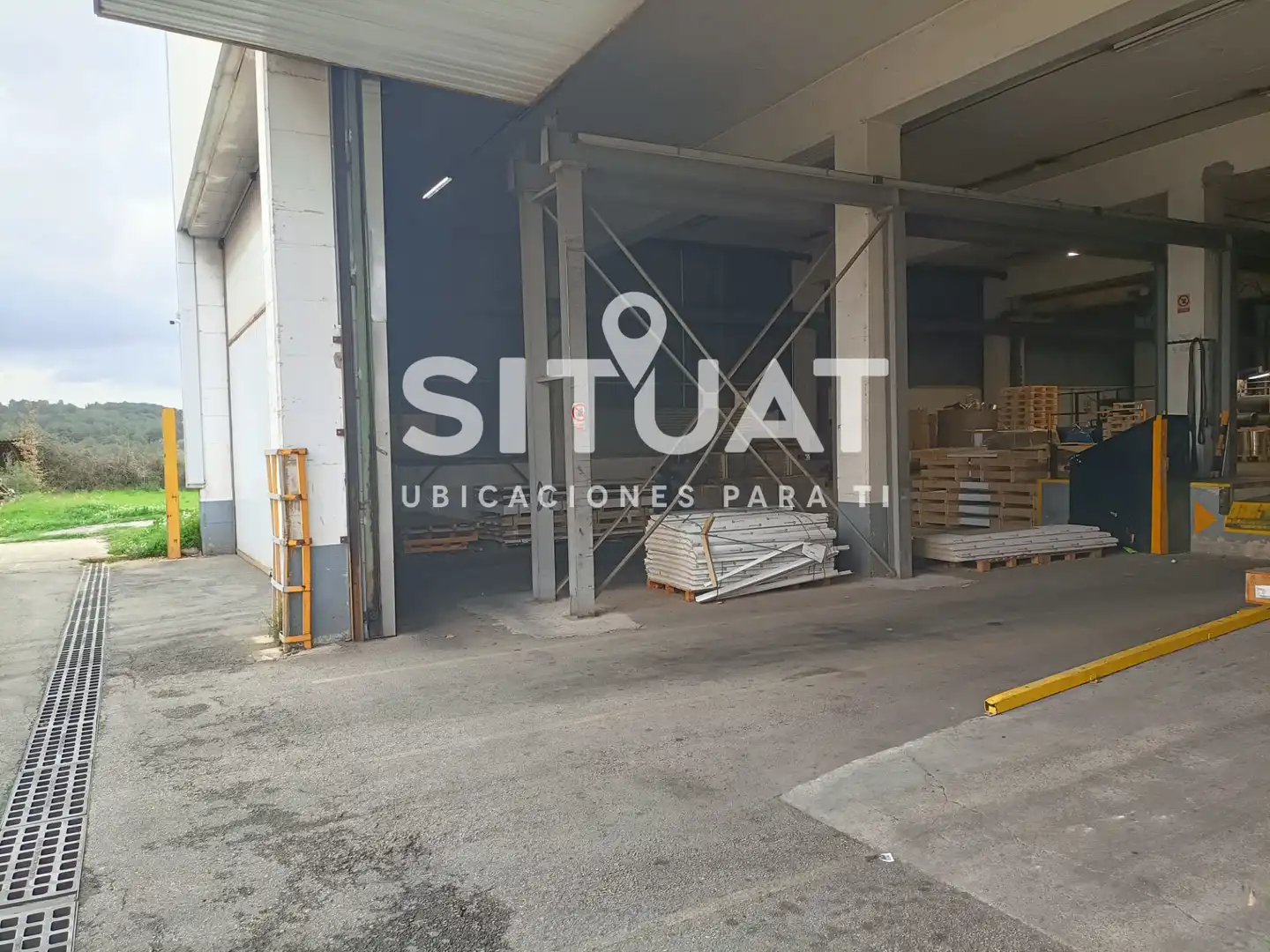 Nave industrial en venta en Castellbisbal con Calefacción y Alarma
