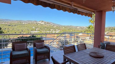 Impresionante chalet con vistas al mar en Calpe  privacidad, amplitud y gran potencial