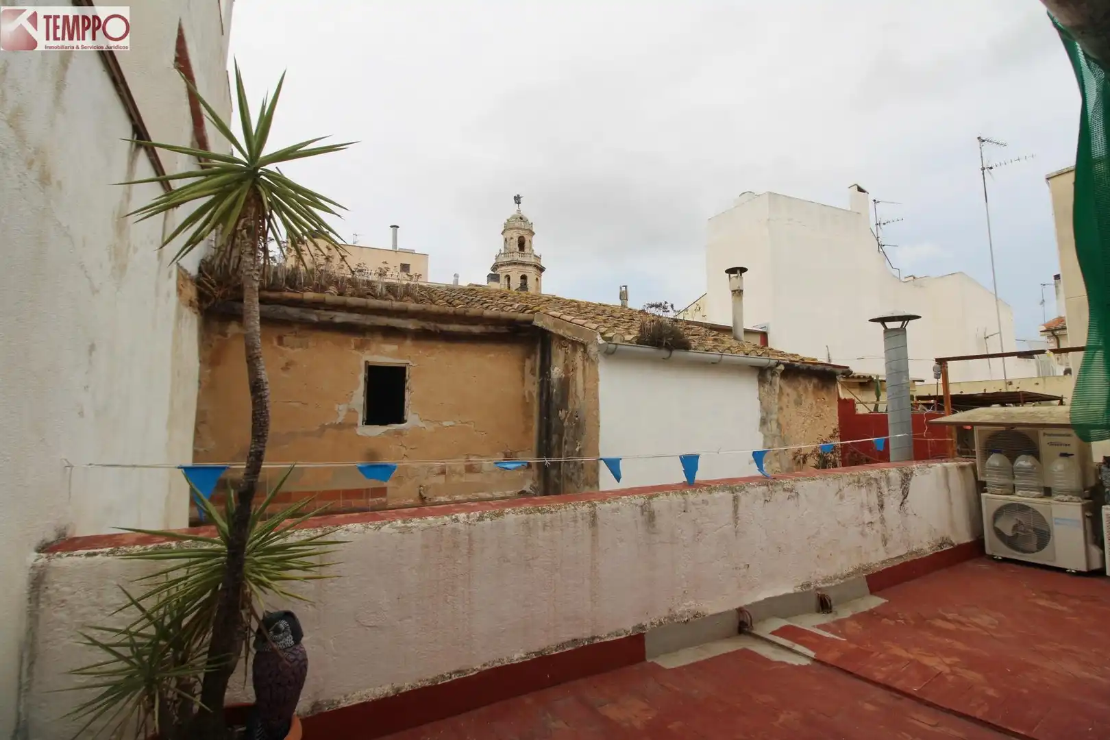 Casa adosada en venta en Carrer MURALLA, Centre