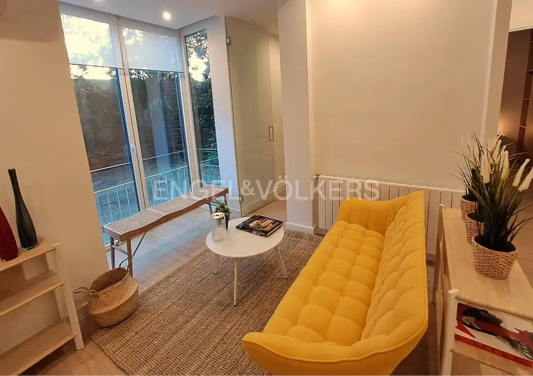 Living room of Apartments for rent in Madrid  with Air Conditioner, Heating and Furnished