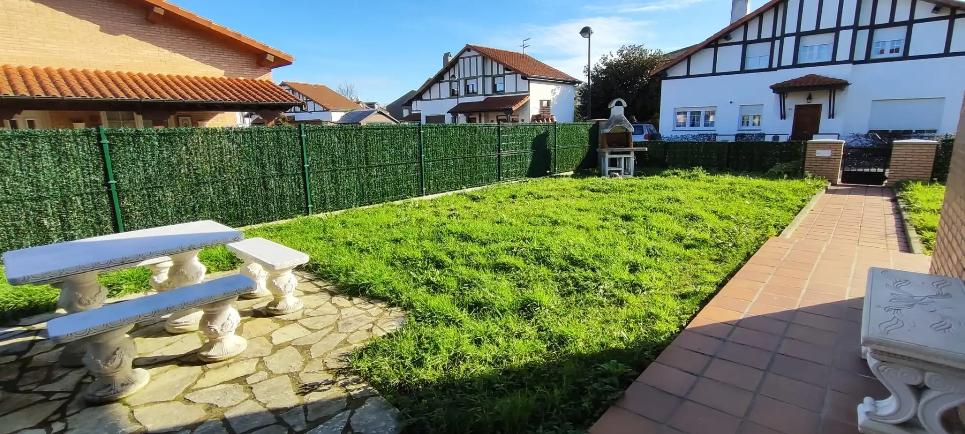 Garten von Haus oder Chalet zum Verkauf in Torrelavega  mit Heizung, Privatgarten und Terrasse