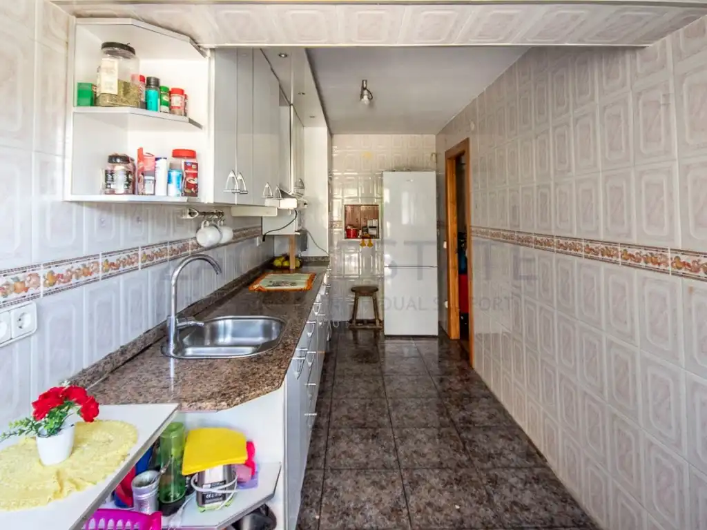 Houses for sale in Urbanizacion Barrina Centro, 11, Urbanizaciones