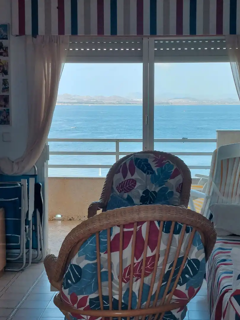 Terraza de Apartamento de alquiler en La Manga del Mar Menor con Terraza, Amueblado y Horno