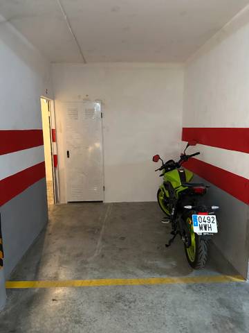 Garaje en Alquiler en Calle Madrid, 71 en Barrio de la Vega