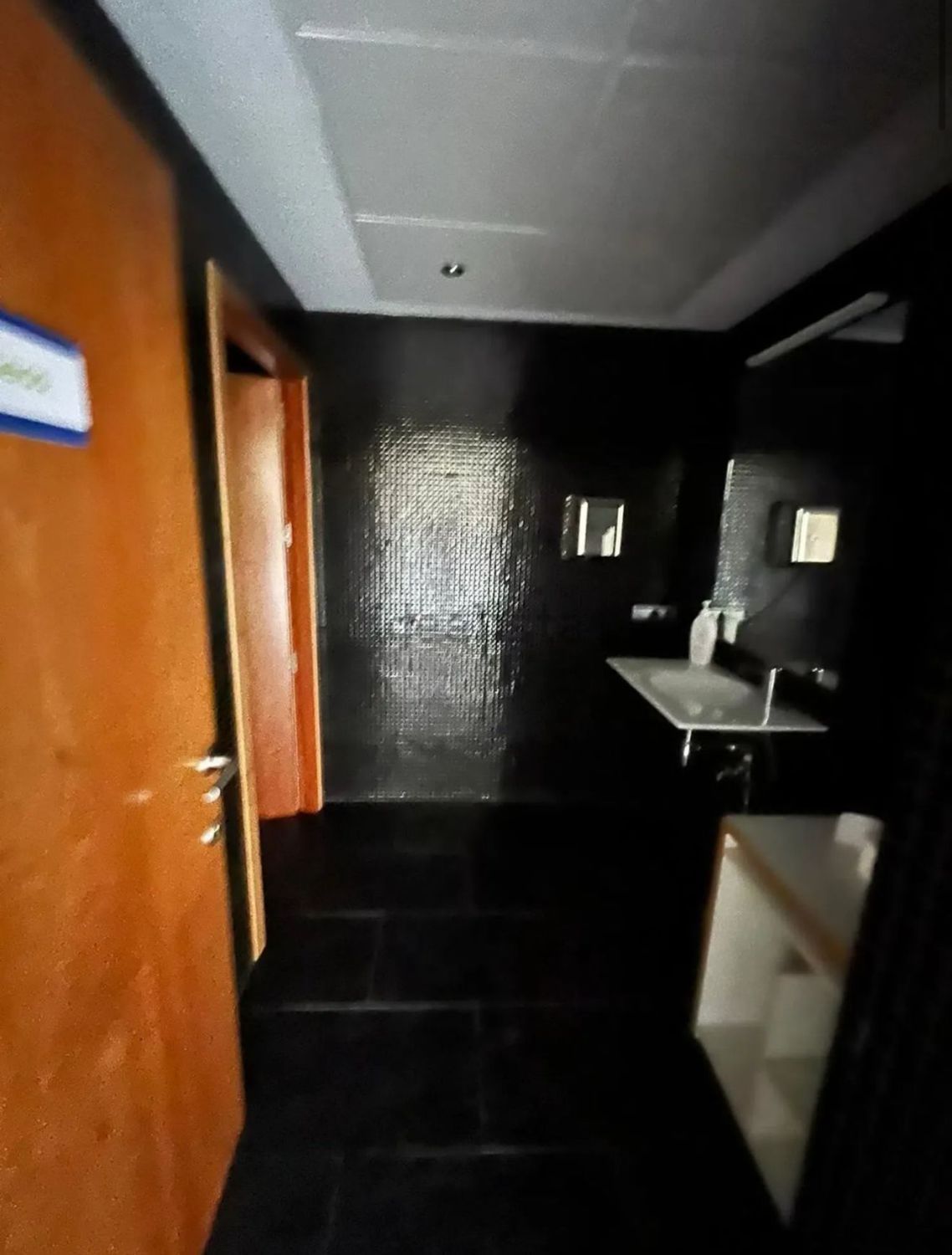 Bathroom of Office for sale in  Sevilla Capital