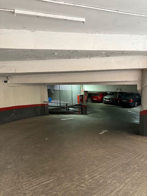 Aparcament de Garatge en venda en  Madrid Capital