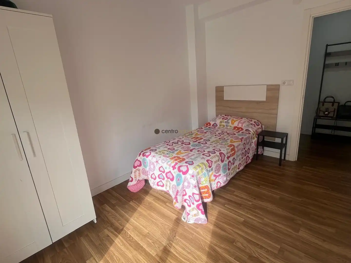 Habitación de Piso de alquiler en Monóvar  / Monòver con Amueblado y Balcón