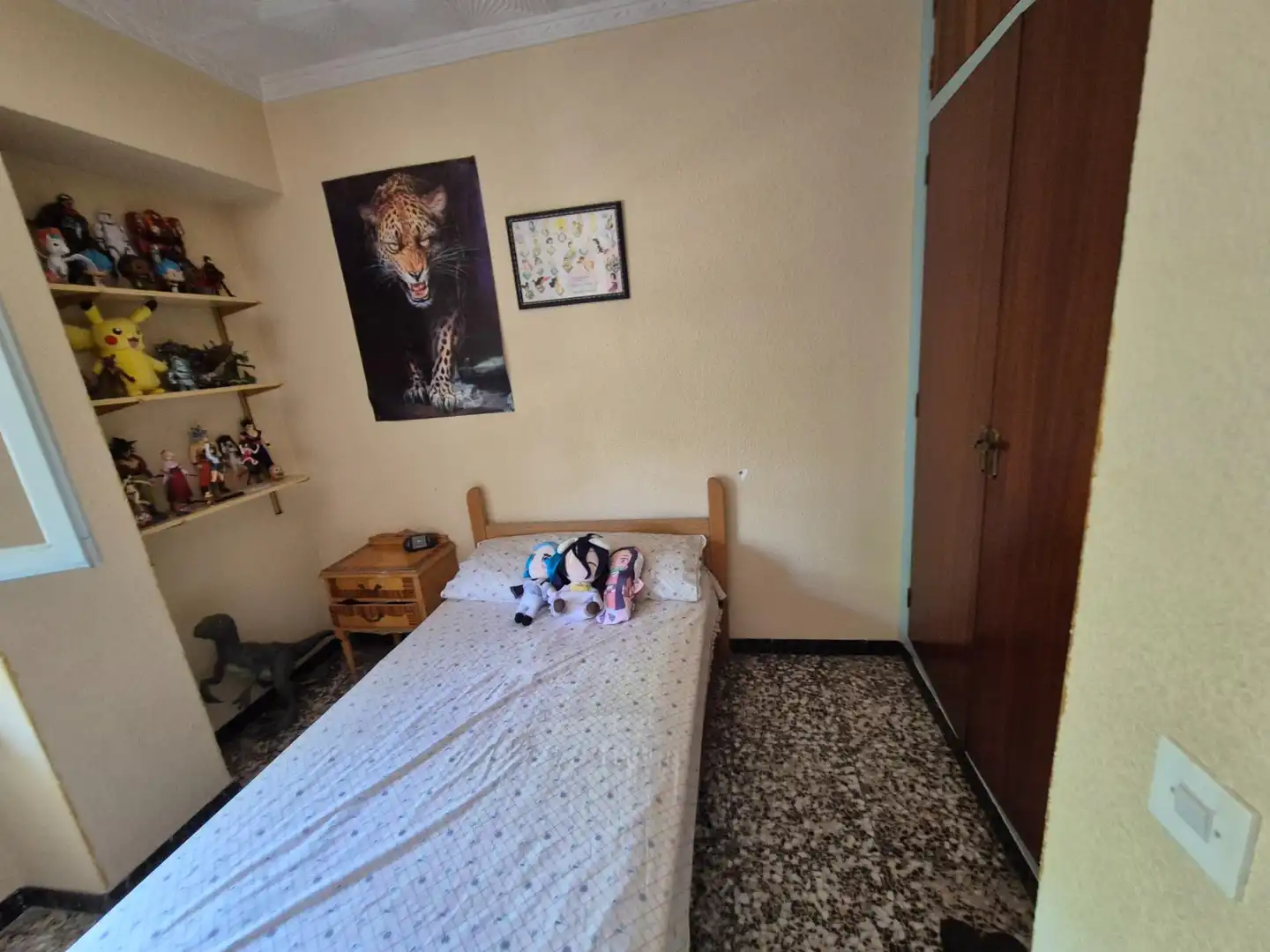 Dormitori de Casa o xalet en venda en Elda amb Jardí privat, Terrassa i Traster