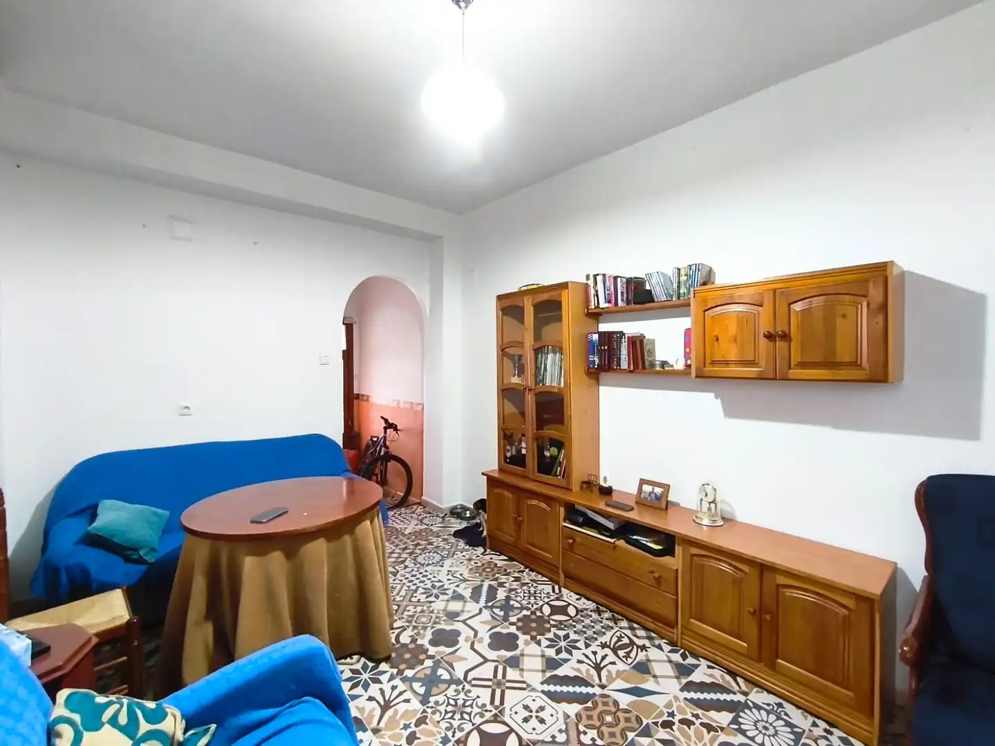 Sala d'estar de Casa o xalet en venda en Cazalla de la Sierra amb Moblat
