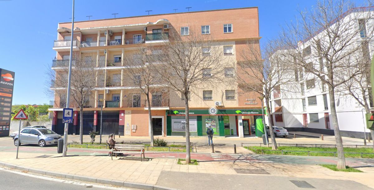 Exterior view of Premises for sale in  Sevilla Capital
