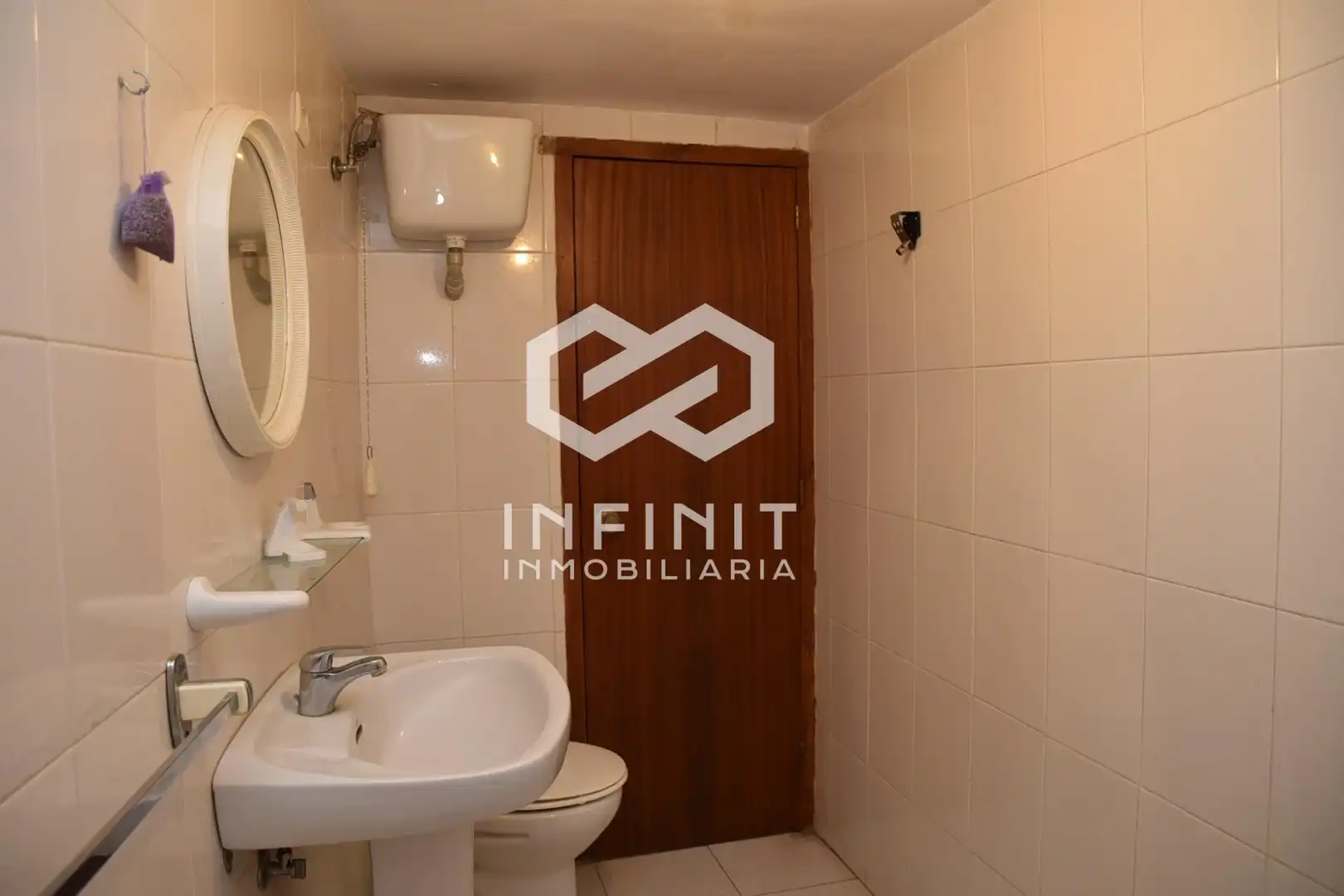 Bathroom of Houses for sale in Muduex  with Private garden, Storage room and Balcony