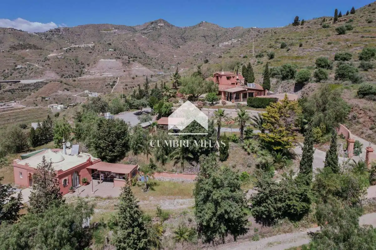 Vista exterior de Finca rústica en venta en Almuñécar con Jardín privado, Terraza y Trastero