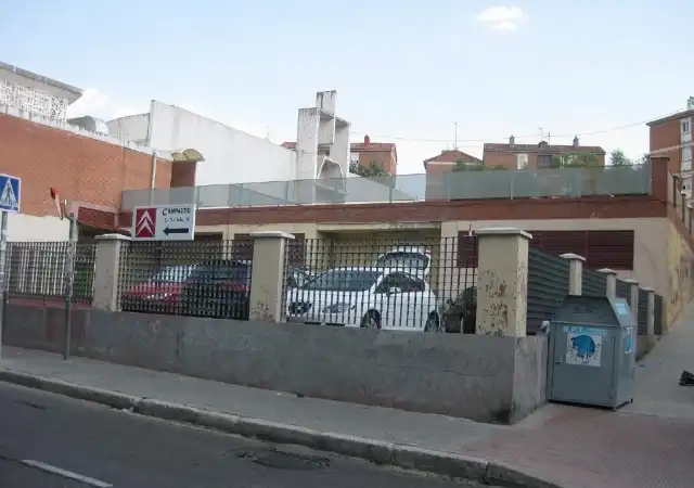 Exterior view of Garage for sale in Madrid