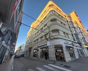 Vista exterior de Piso en venta en La Línea de la Concepción con Calefacción y Balcón