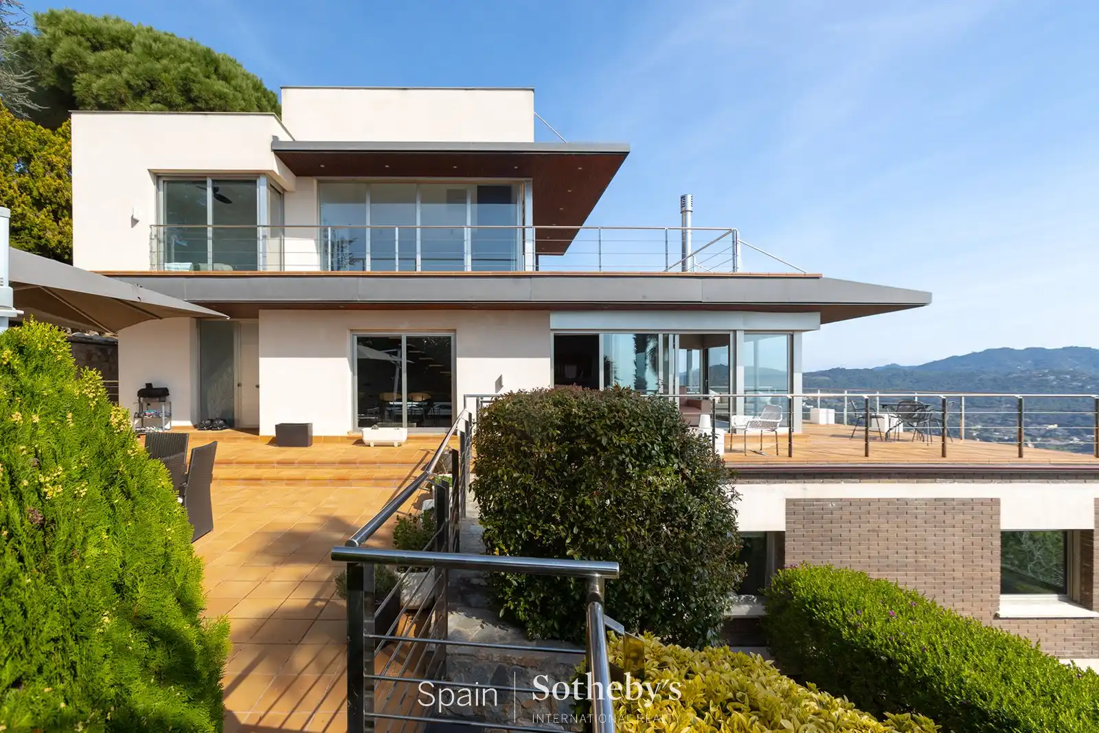 Vista exterior de Casa o chalet en venta en Tiana con Calefacción, Jardín privado y Terraza