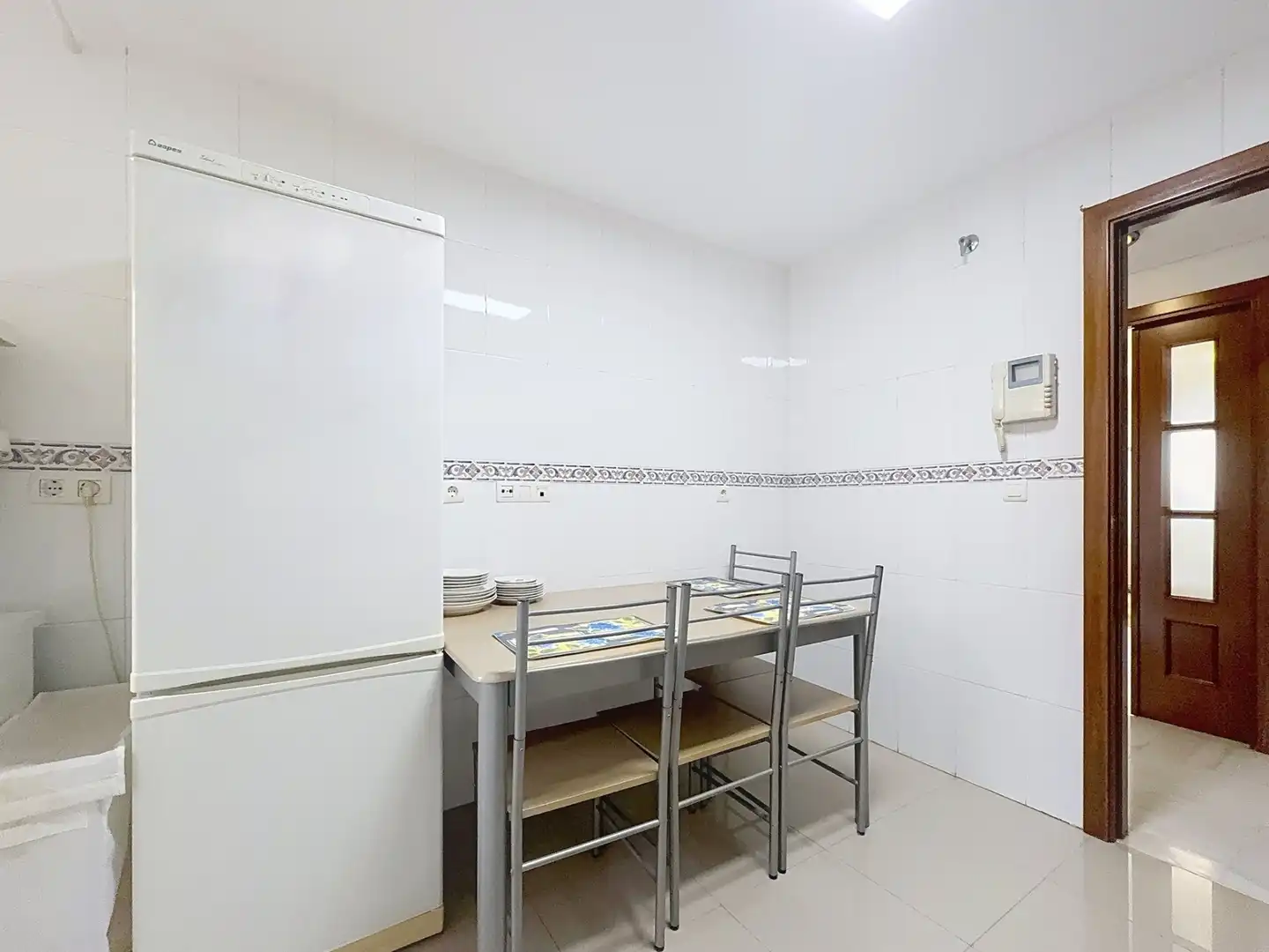 Flat for rent in Avenida Imperio Argentina, 7, Martín Carpena - Torre del Río