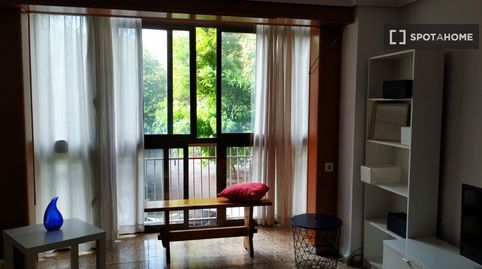 Foto 4 de Piso de alquiler en L'Amistat, Valencia Capital