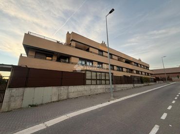 Wohnung mit Pool zum Verkauf in C. Pintor Diego Jiménez