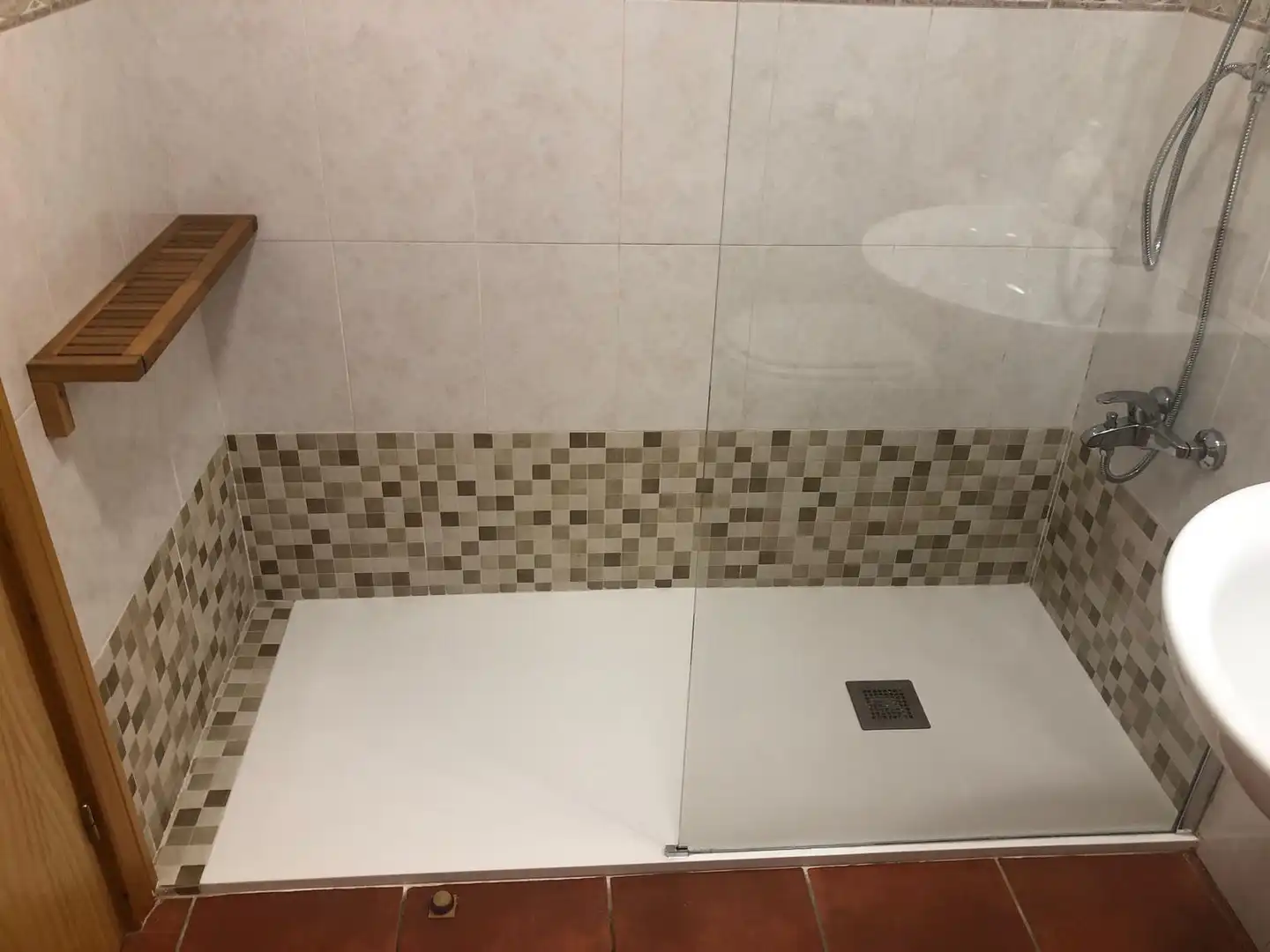 Bathroom of Apartments for rent in Chiclana de la Frontera  with Terrace, Furnished and Oven