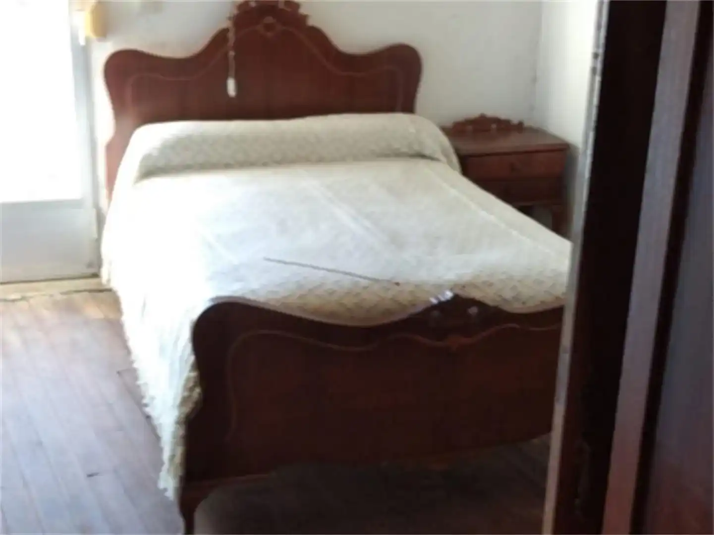 Dormitori de Casa o xalet en venda en Cualedro amb Balcó