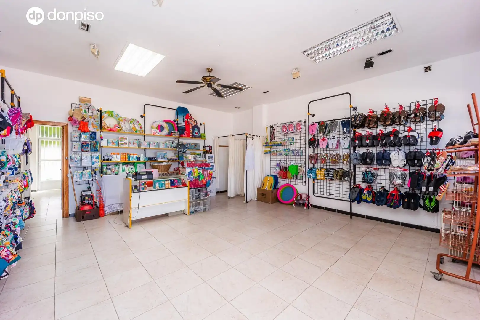 Commercial properties for sale in Calle Calle Paseo Marítimo, 1, Salobreña Costa