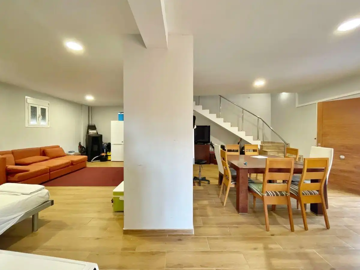 Country house zum Verkauf in Tortosa mit Klimaanlage, Heizung und Privatgarten