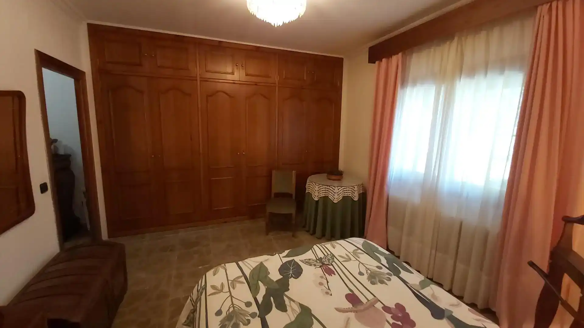 Habitación de Casa o chalet en venta en Algeciras con Aire acondicionado, Jardín privado y Trastero