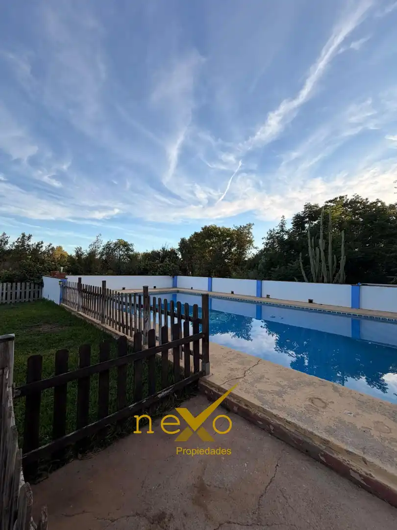 Chalet con piscina en venta en Carmona, imagen 9