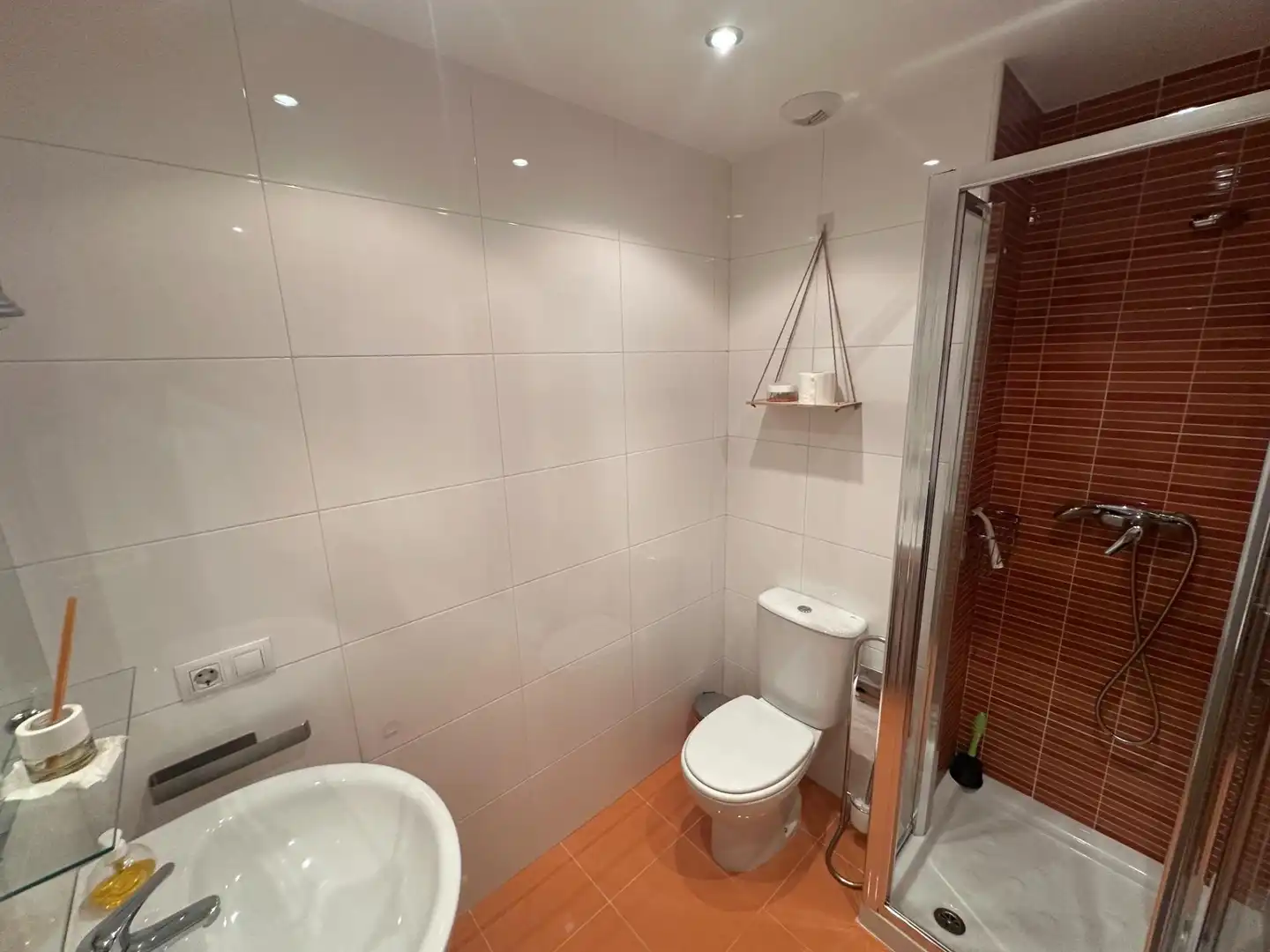 Bathroom of Flat for rent in Burgos  with Heating, Storage room and Furnished