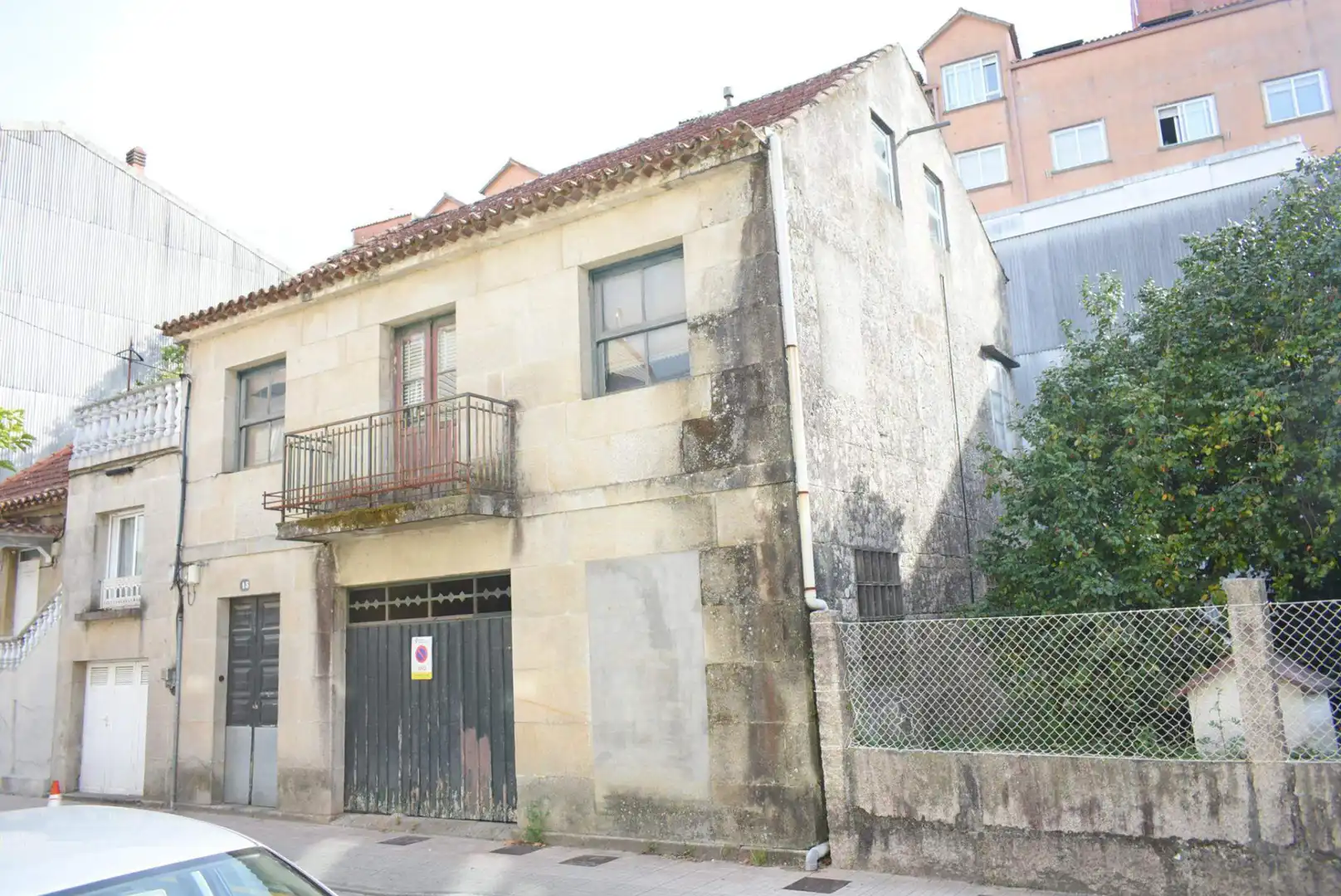 Exterior view of Houses for sale in A Parda