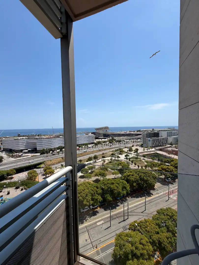 Vista exterior de Pis en venda en Port Forum