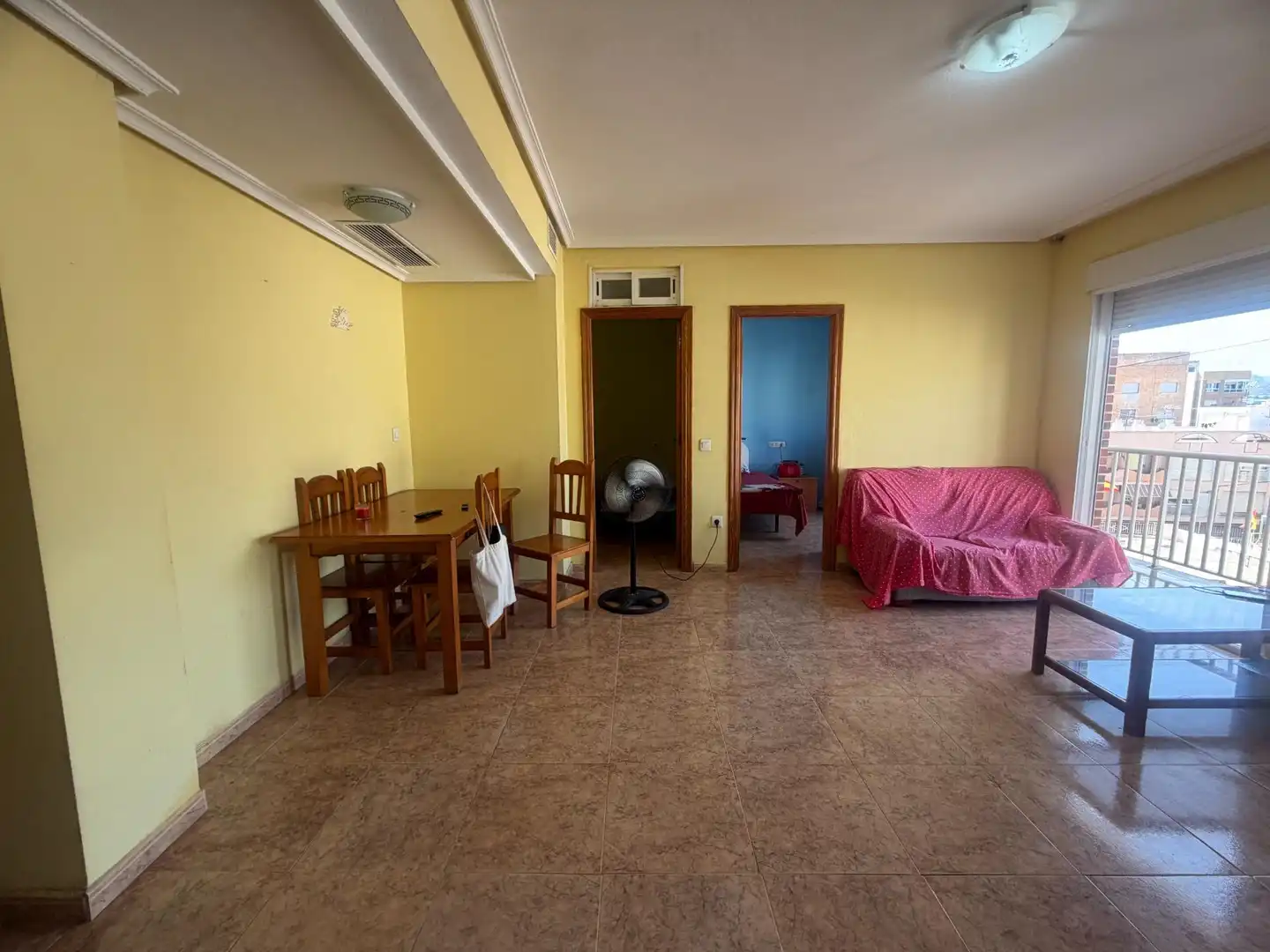 Sala d'estar de Apartament en venda en Águilas amb Aire condicionat, Terrassa i Moblat