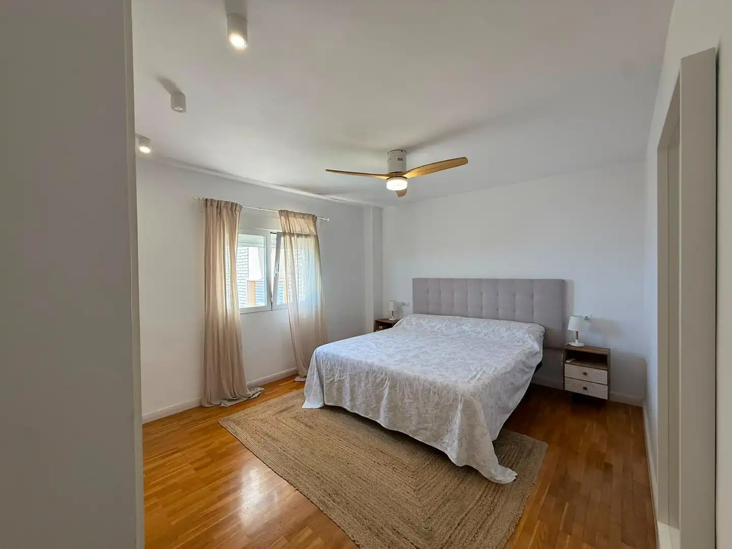 Habitación de Piso en venta en Málaga con Jardín privado y Trastero