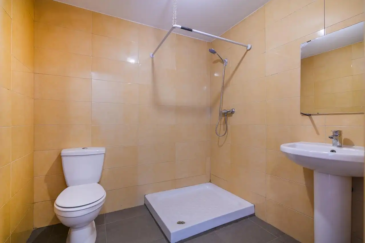 Bany de Dúplex en venda en Manresa amb Calefacció, Terrassa i Balcó