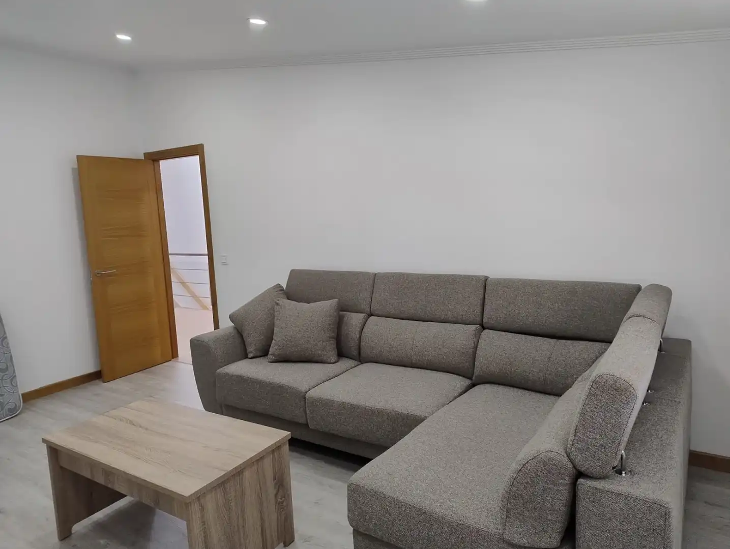 Living room of Flat for rent in Santiago de Compostela   with Heating, Furnished and Oven