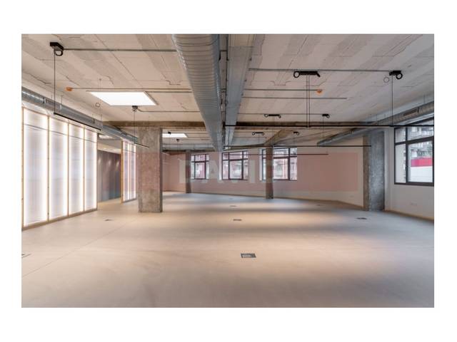 Oficina en Alquiler en N/A en La Marina del Port