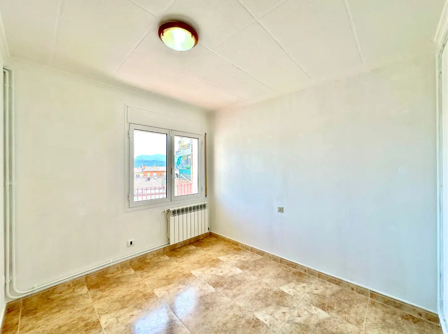 Bedroom of Flat for sale in Torelló  with Heating, Terrace and Storage room