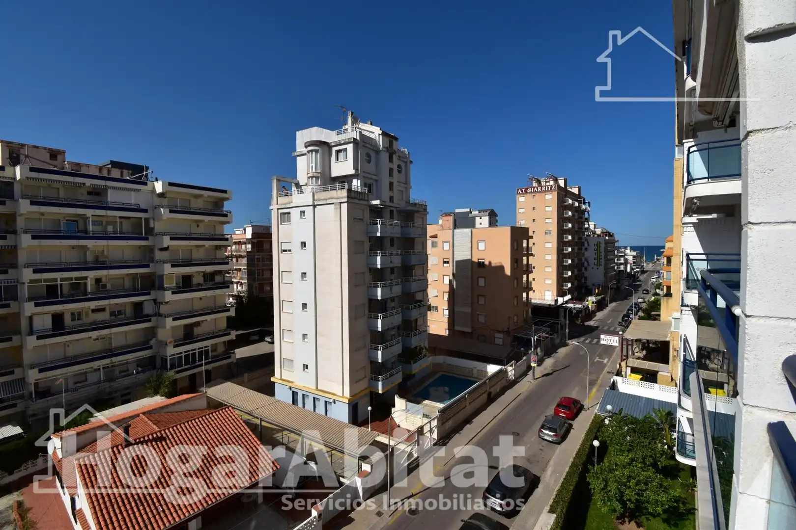 Außenansicht von Wohnung zum Verkauf in Gandia mit Terrasse und Gemeinschaftspool