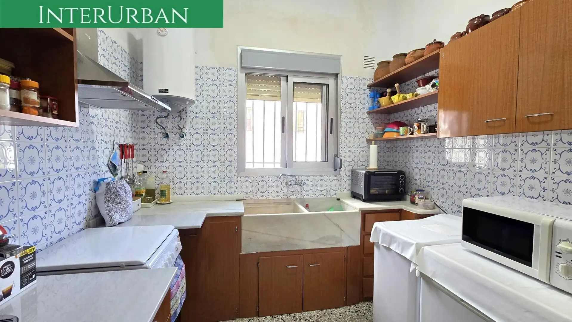 Cocina de Casa o chalet en venta en Casinos con Aire acondicionado, Calefacción y Jardín privado