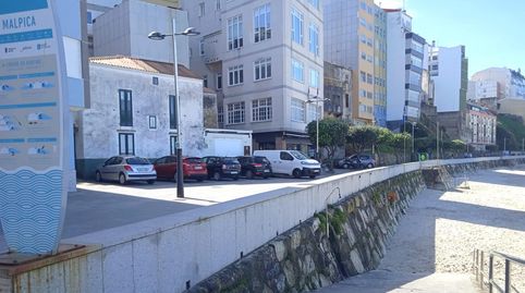 Casa en el paseo de la playa en Malpica