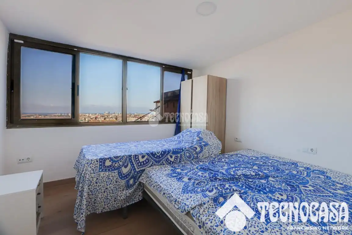 Bedroom of Flat for sale in Barcelona  with Parquet flooring and Alarm