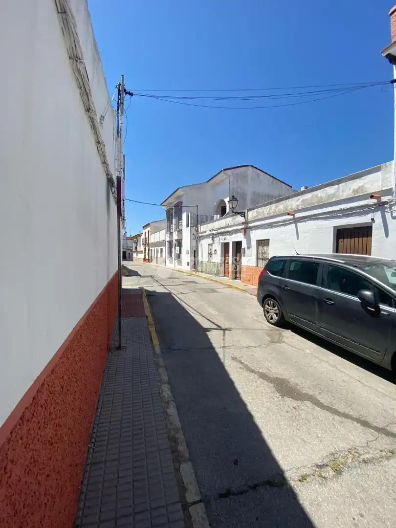 Vista exterior de Casa adosada en venta en Sanlúcar la Mayor