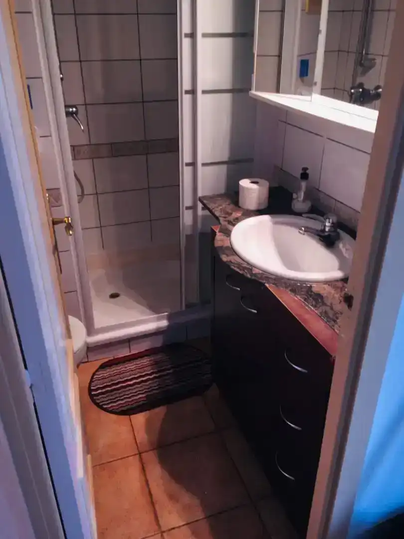 Bathroom of Flat for sale in L'Escala  with Air Conditioner and Balcony