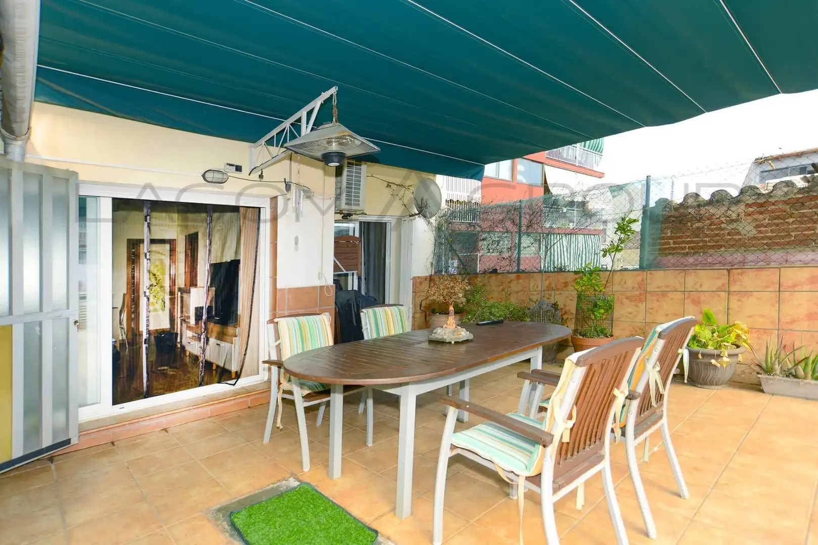 Terrasse von Wohnung zum Verkauf in Gavà mit Klimaanlage, Heizung und Privatgarten