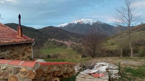 Foto 2 de Finca rústica en venda a Barrio Uznayo, 25, Polaciones, Cantabria