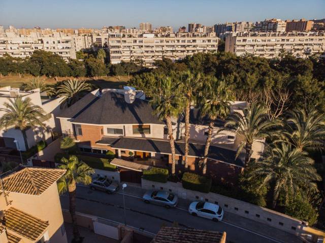 Casa-chalet en Venta en Alicante Golf