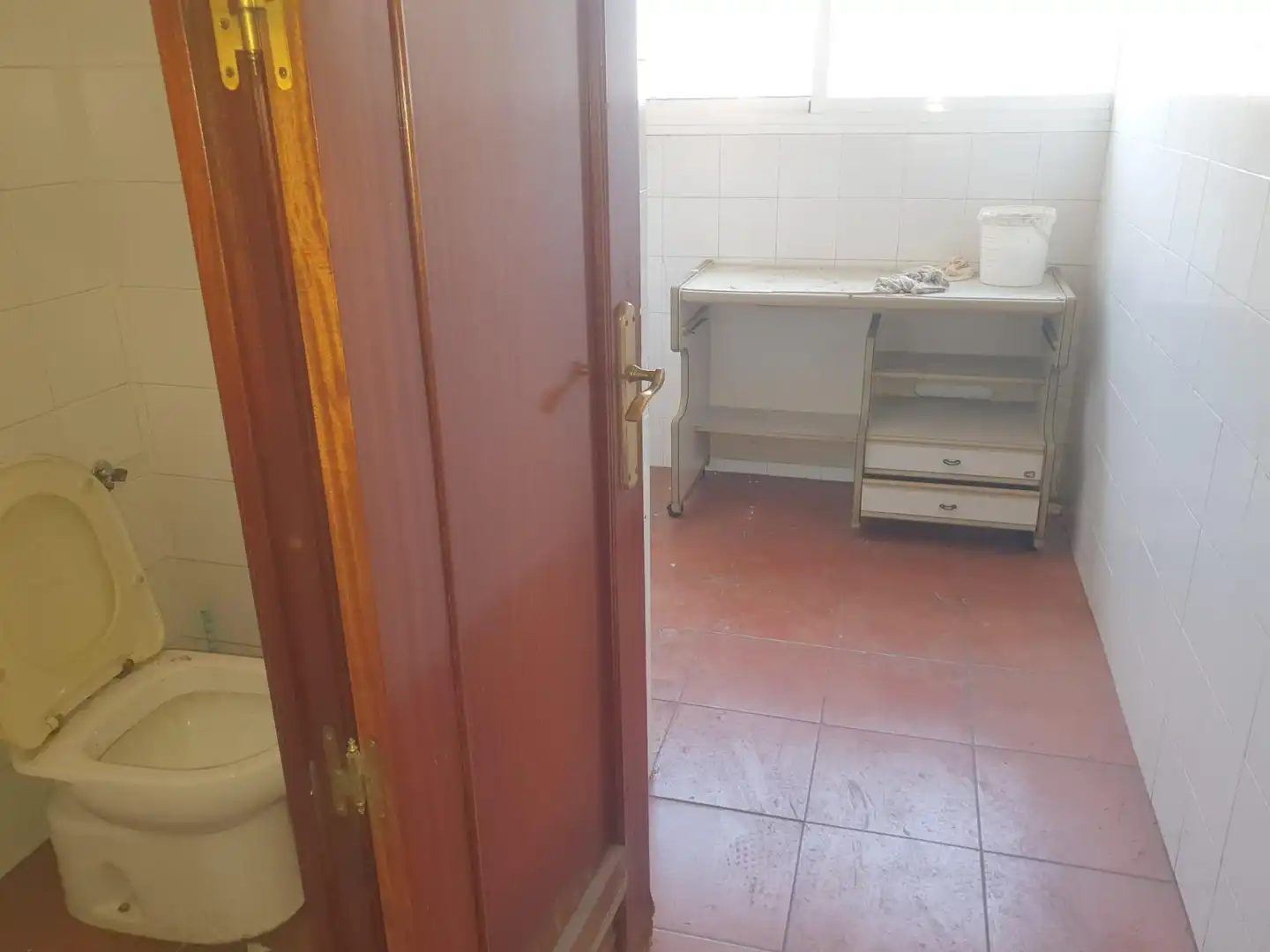 Dormitori de Nau industrial de lloguer en Dos Hermanas